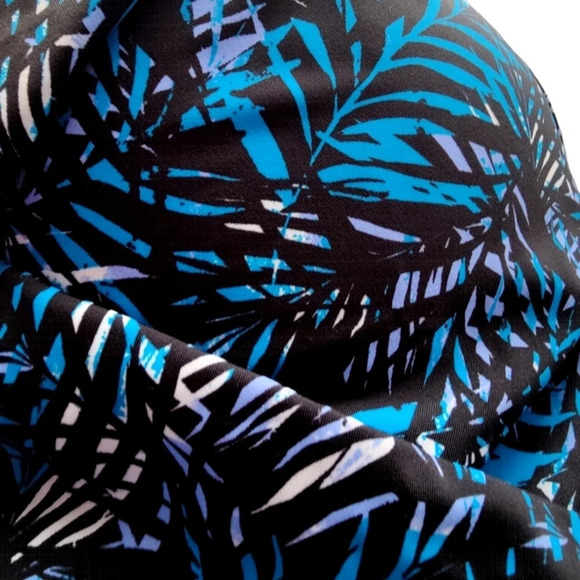 40D Swim Top EUC ❤️ - Picture 3 of 6